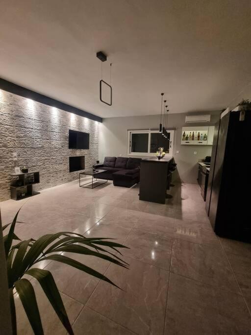 Luxvilla Agioi Deka  Zewnętrze zdjęcie